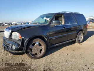 2005 Lincoln Navigator Luxury with VIN 5LMFU27525LJ12342, listed as a Copart auction lot 77229694 with 135,810 mi miles and Salvage Title. Bid and sale history available at carsss.com. Image 1.