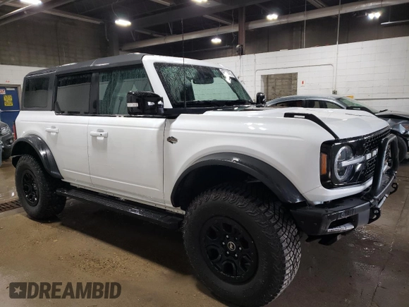 2021 Ford Bronco with VIN 1FMEE5DP7MLA65830, listed as a Copart auction lot 47578475 with 43,621 mi miles and Salvage Title. Bid and sale history available at DreamBid. Image 4.