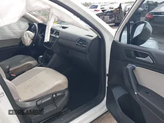 2018 Volkswagen Tiguan SEL с VIN 3VV3B7AX7JM219565, выставлен на аукционе IAAI как лот 41906582 с пробегом 92 391 миль миль и . История ставок и продаж доступна на DreamBid. Изображение 5.
