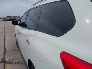2018 Nissan Pathfinder SV z VIN 5N1DR2MM7JC621456, wystawiony jako IAAI lot #42053625 z przebiegiem 95 226 mil mil oraz . Historia ofert i sprzedaży dostępna na DreamBid. Obrazek 18.