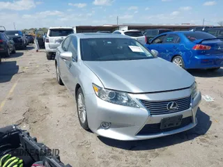 2014 Lexus ES 350 with VIN JTHBK1GGXE2128476, listed as a IAAI auction lot 41785156 with 99,555 mi miles. Bid and sale history available at carsss.com. Image 1.