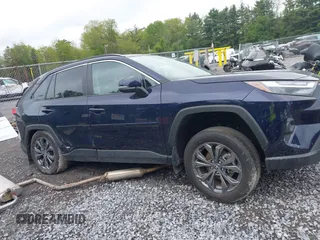 2024 Toyota RAV4 Hybrid XLE Premium с VIN 2T3B6RFV6RW064860, выставлен на аукционе IAAI как лот 41913376 с пробегом 8 125 миль миль и . История ставок и продаж доступна на DreamBid. Изображение 13.