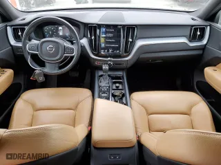 2020 Volvo XC60 Momentum with VIN YV4102RK1L1561825, listed as a Copart auction lot 47532685 with 82,337 mi miles and Salvage Title. Bid and sale history available at carsss.com. Image 8.