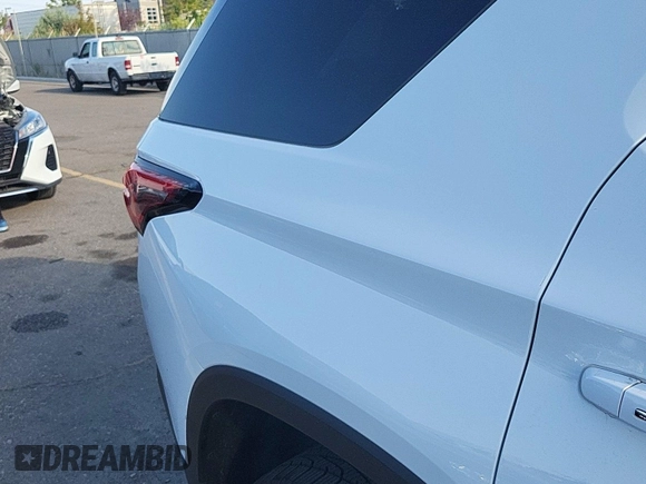 2022 Chevrolet Traverse LT Cloth with VIN 1GNERGKW4NJ158307, listed as a IAAI auction lot 42708260 with 60,990 mi miles and . Bid and sale history available at DreamBid. Image 5.