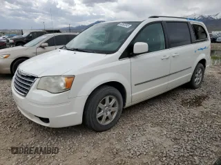 2010 Chrysler Town & Country Touring z VIN 2A4RR5D11AR492147, wystawiony jako Copart lot #53382845 z przebiegiem 150 686 mil mil oraz Czysty tytuł • Clean title. Historia ofert i sprzedaży dostępna na DreamBid. Obrazek 1.