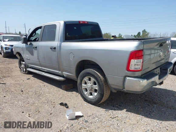2024 Ram 2500 Big Horn z VIN 3C6UR5DL3RG153710, wystawiony jako IAAI lot #41858085 z przebiegiem 36 985 mil mil oraz . Historia ofert i sprzedaży dostępna na DreamBid. Obrazek 3.