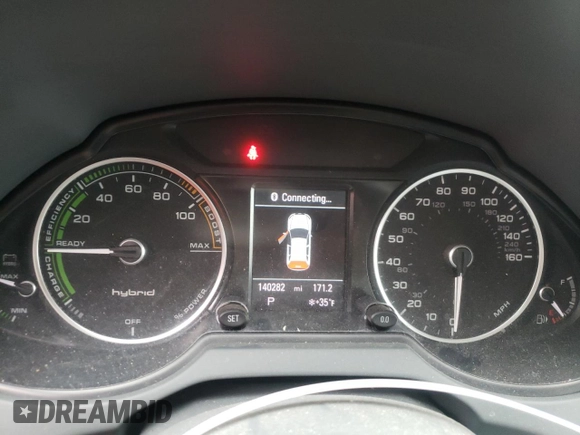 2013 Audi Q5 Hybrid Prestige with VIN WA1C8AFP3DA026893, listed as a Copart auction lot 44753145 with 140,282 mi miles and Clean title. Bid and sale history available at DreamBid. Image 9.