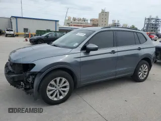 2020 Volkswagen Tiguan S z VIN 3VV1B7AX1LM152875, wystawiony jako Copart lot #62441255 z przebiegiem 107 304 mil mil oraz Szkoda całkowita • Salvage title. Historia ofert i sprzedaży dostępna na DreamBid. Obrazek 1.