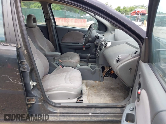 2004 Saturn ION ION 2 z VIN 1G8AJ52F74Z192013, wystawiony jako IAAI lot #42321393 z przebiegiem 158 083 mil mil oraz . Historia ofert i sprzedaży dostępna na DreamBid. Obrazek 5.