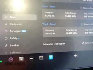 2022 Tesla Model 3 z VIN 5YJ3E1EA5NF124425, wystawiony jako Copart lot #43804405 z przebiegiem 57 412 mil mil oraz Szkoda całkowita • Salvage title. Historia ofert i sprzedaży dostępna na DreamBid. Obrazek 9.