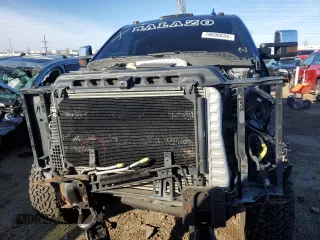 2018 Chevrolet Silverado 3500HD High Country with VIN 1GC4K1EY7JF131649, listed as a Copart auction lot 79690834 with 118,604 mi miles and Salvage Title. Bid and sale history available at carsss.com. Image 5.