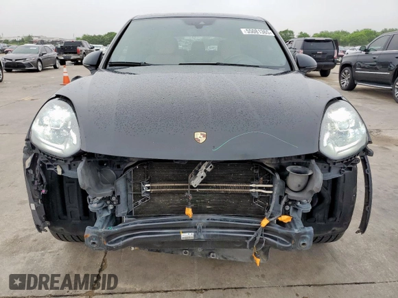 2016 Porsche Cayenne z VIN WP1AA2A26GKA13863, wystawiony jako Copart lot #55081365 z przebiegiem 178 612 mil mil oraz Szkoda całkowita • Salvage title. Historia ofert i sprzedaży dostępna na DreamBid. Obrazek 5.