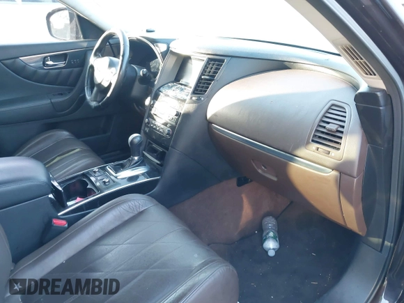 2010 Infiniti FX with VIN JN8AS1MW9AM853823, listed as a IAAI auction lot 41082325 with 137,096 mi miles. Bid and sale history available at carsss.com. Image 5.