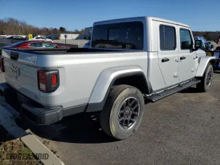 2023 Jeep Gladiator Overland with VIN 1C6HJTFG7PL531752, listed as a Copart auction lot 52605025 with 55,483 mi miles and Clean Title. Bid and sale history available at carsss.com. Image 3.