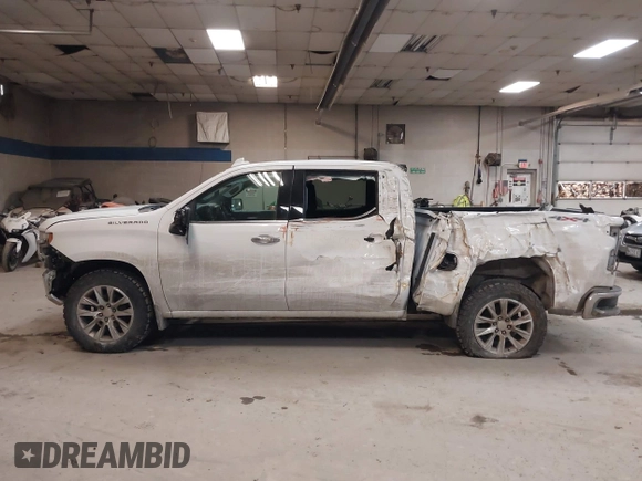 2020 Chevrolet Silverado 1500 LTZ with VIN 1GCUYGED0LZ137339, listed as a IAAI auction lot 41345010 with 131,216 mi miles and . Bid and sale history available at DreamBid. Image 14.