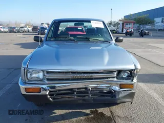 1989 Toyota Pickup с VIN JT4VN93D7K0001756, выставлен на аукционе IAAI как лот 41468936 с пробегом 187 284 миль миль и . История ставок и продаж доступна на DreamBid. Изображение 12.