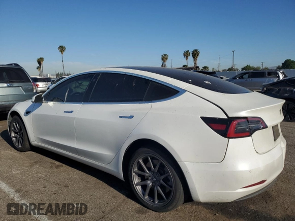 2020 Tesla Model 3 Standard Range Plus z VIN 5YJ3E1EAXLF644911, wystawiony jako Copart lot #52390785 z przebiegiem 138 783 mil mil oraz Szkoda całkowita • Salvage title. Historia ofert i sprzedaży dostępna na DreamBid. Obrazek 2.