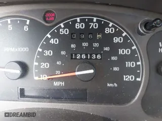 2002 Mazda B-Series 2WD Truck DS with VIN 4F4YR16U52TM18118, listed as a IAAI auction lot 41563022 with 126,136 mi miles. Bid and sale history available at carsss.com. Image 7.