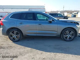 2019 Volvo XC60 Momentum with VIN LYVA22RK0KB306636, listed as a IAAI auction lot 41539565 with 66,610 mi miles. Bid and sale history available at carsss.com. Image 13.