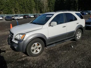 2005 Kia Sorento LX with VIN KNDJC733955347041, listed as a Copart auction lot 89306935 with 130,036 mi miles and Salvage Title. Bid and sale history available at carsss.com. Image 1.