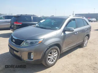 2015 Kia Sorento LX with VIN 5XYKT4A66FG625788, listed as a IAAI auction lot 41692243 with 131,182 mi miles. Bid and sale history available at carsss.com. Image 19.