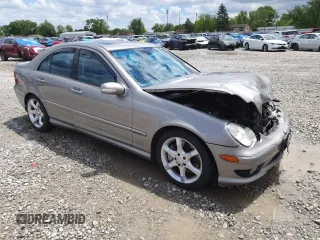 2007 Mercedes-Benz C 230 Sport with VIN WDBRF52H77E026905, listed as a Copart auction lot 58012235 with 148,975 mi miles and Salvage title. Bid and sale history available at DreamBid. Image 4.