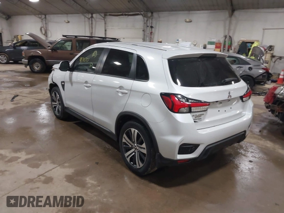 2022 Mitsubishi Outlander Sport ES with VIN JA4ARUAU6NU017446, listed as a IAAI auction lot 41711393 with 42,940 mi miles. Bid and sale history available at carsss.com. Image 3.