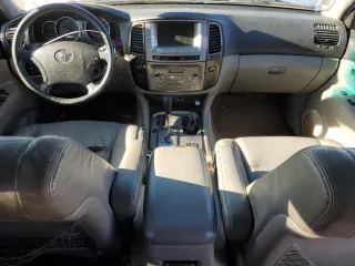 2006 Toyota Land Cruiser with VIN JTEHT05J962080712, listed as a Copart auction lot 82083644 with 252,630 mi miles and Clean Title. Bid and sale history available at carsss.com. Image 8.