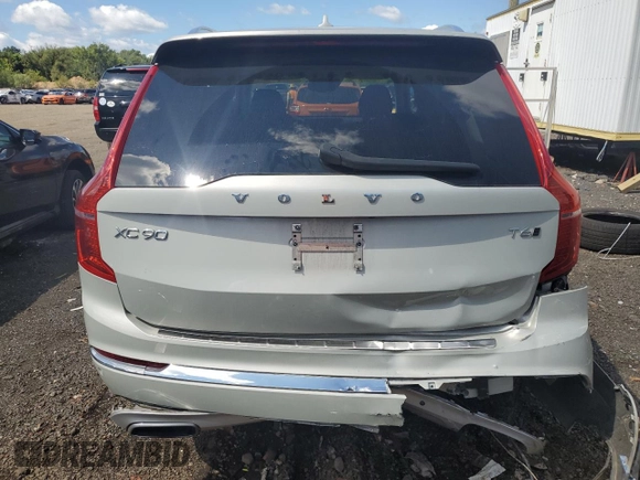 2021 Volvo XC90 Inscription with VIN YV4A22PL1M1741412, listed as a Copart auction lot 68426924 with 38,189 mi miles and Salvage Title. Bid and sale history available at DreamBid. Image 6.