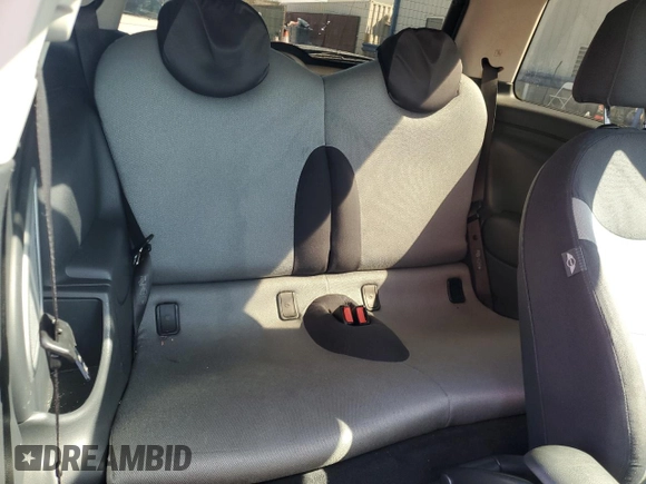 2006 MINI Hardtop S with VIN WMWRE33596TJ33149, listed as a Copart auction lot 43462805 with Not Provided miles and Salvage Title. Bid and sale history available at DreamBid. Image 10.