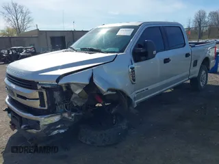 2017 Ford F-250 Lariat z VIN 1FT7W2BT4HED52447, wystawiony jako IAAI lot #42134353 z przebiegiem 208 788 mil mil oraz . Historia ofert i sprzedaży dostępna na DreamBid. Obrazek 2.