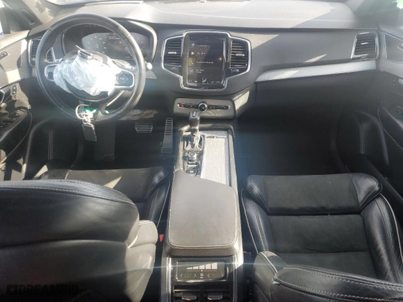 2016 Volvo XC90 T6 R-Design with VIN YV4A22PM0G1031687, listed as a Copart auction lot 45956645 with 113508 miles and Salvage Title. Bid and sale history available at carsss.com. Image 8.