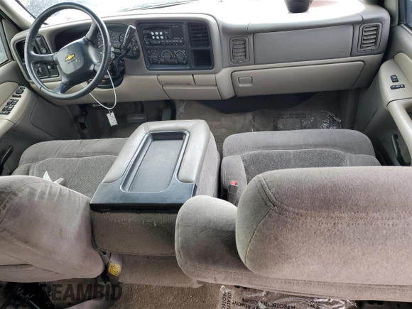 2001 Chevrolet Suburban LS with VIN 3GNEC16T71G286096, listed as a Copart auction lot 43187135 with 0 mi miles and Salvage Title. Bid and sale history available at carsss.com. Image 8.
