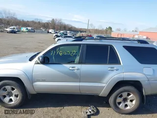 2005 Toyota 4Runner SR5 with VIN JTEBU14R650067166, listed as a IAAI auction lot 41760084 with 195,973 mi miles. Bid and sale history available at carsss.com. Image 15.