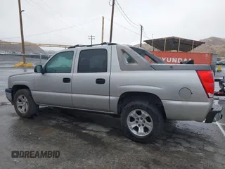2005 Chevrolet Avalanche LS with VIN 3GNEC12Z05G163675, listed as a IAAI auction lot 41461801 with 430,784 mi miles and . Bid and sale history available at DreamBid. Image 14.