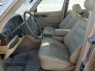 1991 Mercedes-Benz 420 with VIN WDBCA35E2MA603305, listed as a Copart auction lot 78405804 with 181,709 mi miles and Clean Title. Bid and sale history available at carsss.com. Image 7.
