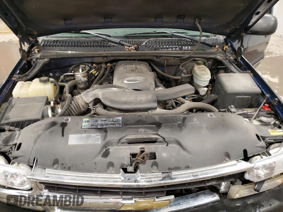 2003 Chevrolet Tahoe LS with VIN 1GNEK13V33J155855, listed as a Copart auction lot 82571374 with 286,646 mi miles and Non Repairable. Bid and sale history available at carsss.com. Image 12.