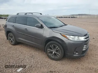 2018 Toyota Highlander LE with VIN 5TDBZRFHXJS812985, listed as a Copart auction lot 58732535 with 93,411 mi miles and Salvage title. Bid and sale history available at DreamBid. Image 4.