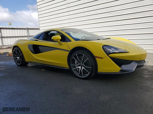 2018 McLaren 570S with VIN SBM13FAA0JW004562, listed as a Copart auction lot 47242645 with 0 mi miles and Clean Title. Bid and sale history available at carsss.com. Image 4.