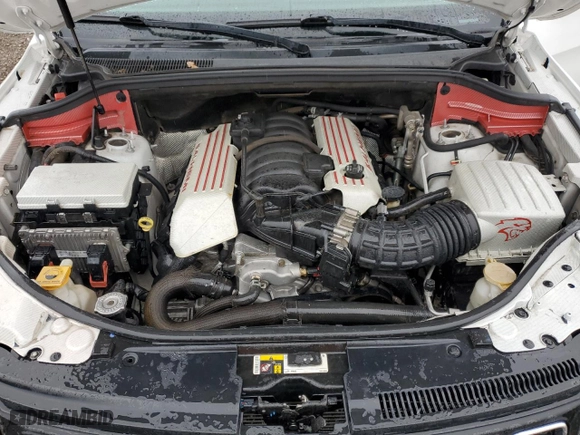 2015 Jeep Grand Cherokee SRT with VIN 1C4RJFDJ6FC941941, listed as a Copart auction lot 50613315 with 173,992 mi miles and Salvage Title. Bid and sale history available at carsss.com. Image 14.