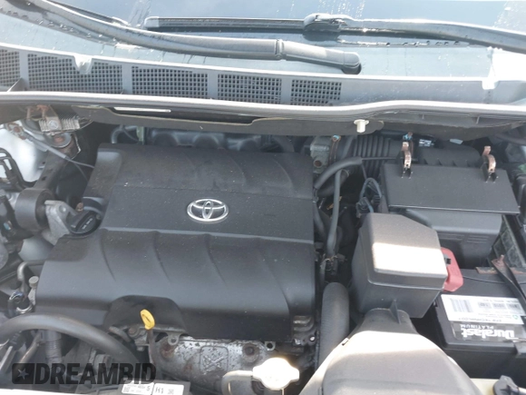 2011 Toyota Sienna XLE with VIN 5TDDK3DC0BS012604, listed as a IAAI auction lot 41533173 with 174,779 mi miles. Bid and sale history available at carsss.com. Image 10.