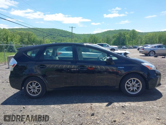 2014 Toyota Prius Two с VIN JTDZN3EUXE3337643, выставлен на аукционе IAAI как лот 42319705 с пробегом 106 813 миль миль и . История ставок и продаж доступна на DreamBid. Изображение 13.