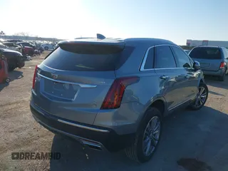 2025 Cadillac XT5 FWD Premium Luxury with VIN 1GYKNCRS7SZ104526, listed as a IAAI auction lot 41468623 with 3,896 mi miles. Bid and sale history available at carsss.com. Image 4.