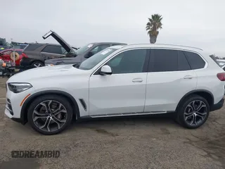 2021 BMW X5 sDrive40i with VIN 5UXCR4C0XM9F73416, listed as a IAAI auction lot 41722856 with 25,115 mi miles. Bid and sale history available at carsss.com. Image 14.
