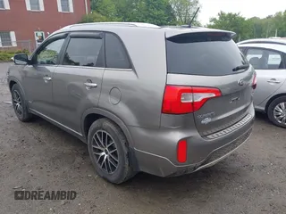 2014 Kia Sorento SX z VIN 5XYKWDA70EG478463, wystawiony jako IAAI lot #42251435 z przebiegiem 102 638 mil mil oraz . Historia ofert i sprzedaży dostępna na DreamBid. Obrazek 3.