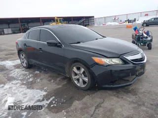 2014 Acura ILX with VIN 19VDE1F30EE014658, listed as a IAAI auction lot 41293563 with 145,364 mi miles. Bid and sale history available at carsss.com. Image 1.