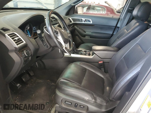2015 Ford Explorer Limited z VIN 1FM5K8F8XFGA30808, wystawiony jako Copart lot #54839745 z przebiegiem 157 198 mil mil oraz Szkoda całkowita • Salvage title. Historia ofert i sprzedaży dostępna na DreamBid. Obrazek 7.