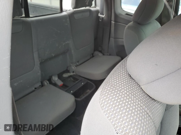 2015 Toyota Tacoma with VIN 5TFTX4CN2FX059963, listed as a Copart auction lot 52439765 with 292,720 mi miles and Salvage title. Bid and sale history available at DreamBid. Image 10.
