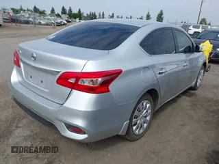 2017 Nissan Sentra SR z VIN 3N1AB7AP0HY390587, wystawiony jako IAAI lot #42064245 z przebiegiem 175 046 mil mil oraz . Historia ofert i sprzedaży dostępna na DreamBid. Obrazek 4.