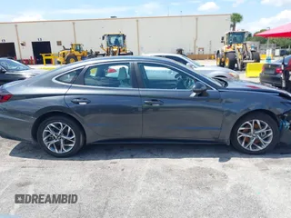 2023 Hyundai Sonata SEL z VIN KMHL64JA3PA277025, wystawiony jako IAAI lot #42301657 z przebiegiem 38 378 mil mil oraz . Historia ofert i sprzedaży dostępna na DreamBid. Obrazek 12.